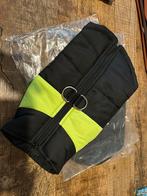 Hondenjas x2 NIEUW regen winter neon chihuahua pom york pup, Dieren en Toebehoren, Ophalen of Verzenden, Nieuw, Hondenjas