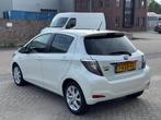 Toyota Yaris 1.5 Full Hybrid Dynamic Navi | LED | Pano | Cam, Euro 5, 1497 cc, Gebruikt, 4 cilinders