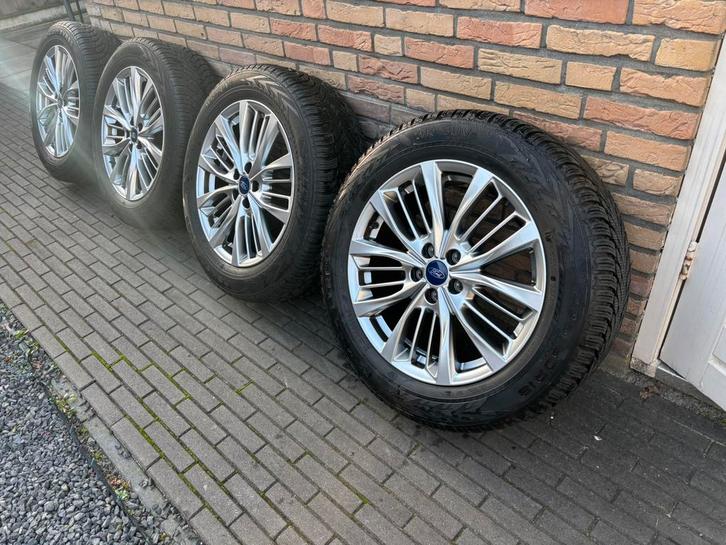 FORD KUGA III VIGNALE 18 INCH WINTERSET NOKIAN 7,5mm TPMS., Auto-onderdelen, Banden en Velgen, Banden en Velgen, Winterbanden