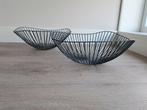 2 Serax Antonino antonio Cesira Fruitschaal
Draadmand zwart, Overige materialen, Schaal, Rond, Ophalen of Verzenden