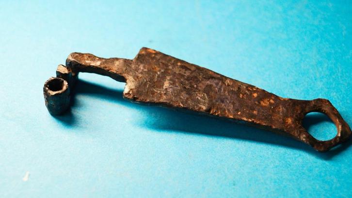Romeinse Sleutel - 1e/3e eeuw - Bodemvondst, Antiek en Kunst, Antiek | Gereedschap en Instrumenten, Ophalen of Verzenden