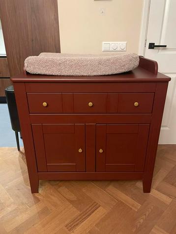 Vintage baby commode bordeaxrood beschikbaar voor biedingen