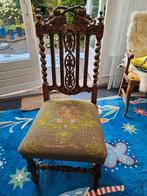 antieke stoel met geborduurde zitting, Ophalen
