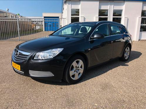 Opel Insignia 1.8 | Koppakking lek, Auto's, Opel, Particulier, Insignia, Benzine, C, Stationwagon, Handgeschakeld, Origineel Nederlands