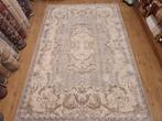 Vintage handgeknoopt oosters tapijt 314x207, Info@SlatsAntiek.nl, Tweedehands, Perzisch, 200 cm of meer