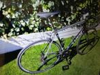 Mooie Trek Madone Racefiets 105, Fietsen en Brommers, Fietsen | Racefietsen, Carbon, Zo goed als nieuw, 57 tot 61 cm, Meer dan 20 versnellingen