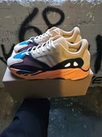 Yeezy 700 Enflame Amber maat 46, Kleding | Heren, Schoenen, Ophalen of Verzenden, Nieuw