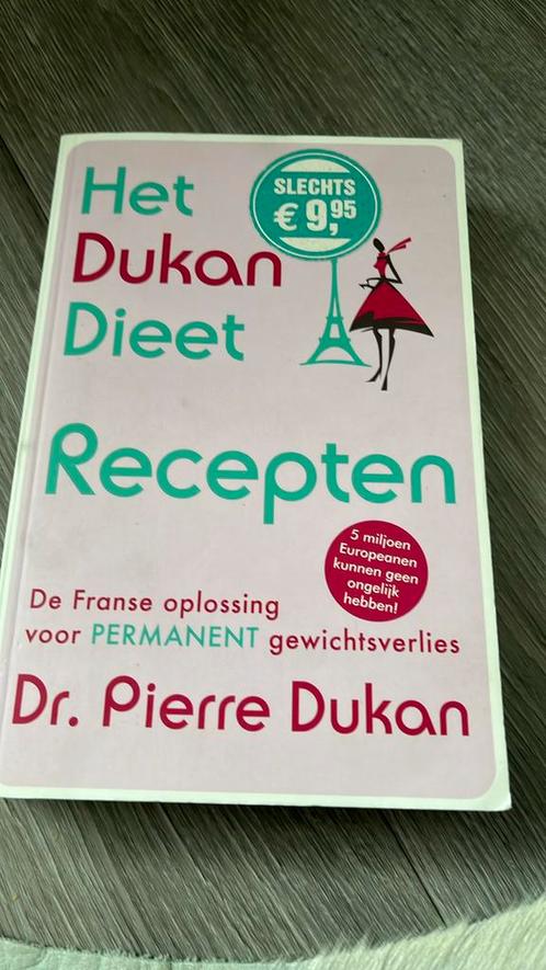 Pierre Dukan - Het Dukan dieet - recepten, Boeken, Kookboeken, Zo goed als nieuw, Ophalen of Verzenden