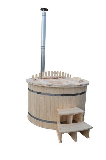 Hottub Houtgestookt |Polypropylene| Hot Tub beschikbaar voor biedingen