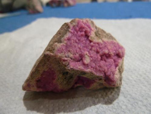 Cobalto Calciet (03), Verzamelen, Mineralen en Fossielen, Mineraal, Ophalen of Verzenden