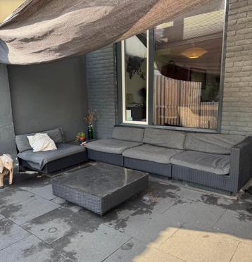 Loungeset beschikbaar voor biedingen