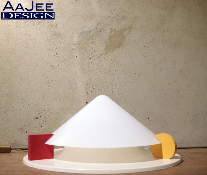 Memphis plafondlamp – IKEA – Stoja – Naar Ettore Sottsass, Huis en Inrichting, Lampen | Plafondlampen, Gebruikt, Kunststof, Overige materialen