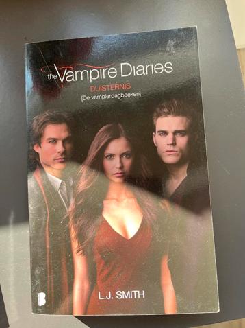 L.J. Smith - Duisternis - The Vampire Diaries beschikbaar voor biedingen