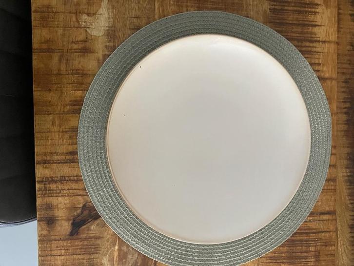 Servies - set van 4 grote borden, Huis en Inrichting, Keuken | Servies, Nieuw, Bord(en), Overige stijlen, Ophalen