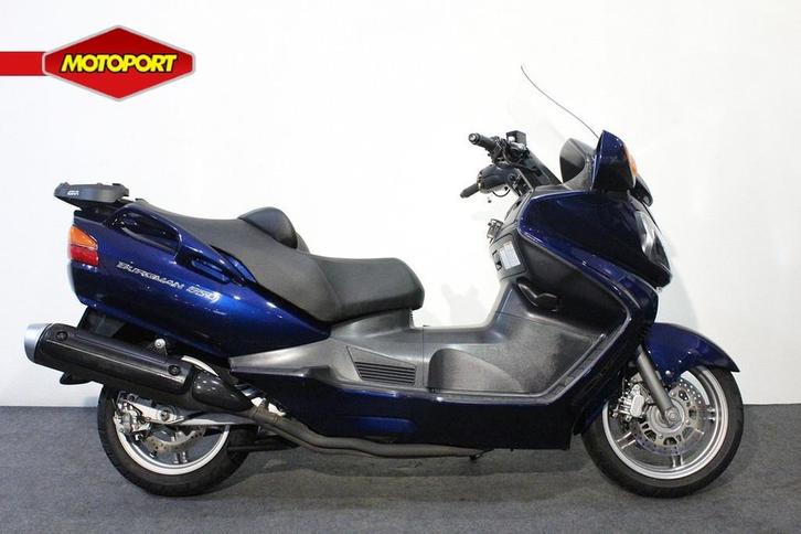 Suzuki BURGMAN 650 (bj 2003), Motoren, Motoren | Suzuki, Bedrijf, Scooter, meer dan 35 kW