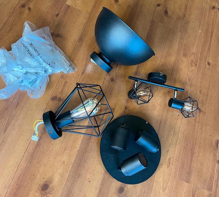 lampen -set hanglampen/wandlampen, Huis en Inrichting, Lampen | Hanglampen, Zo goed als nieuw, Minder dan 50 cm, Metaal, Ophalen