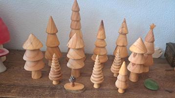 Houten bomen dennenboom blank hout beschikbaar voor biedingen