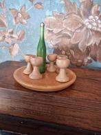 poppenhuis miniaturen houten serviesje fles met 6 kelken, Verzamelen, Poppenhuizen en Toebehoren, Ophalen of Verzenden, Nieuw