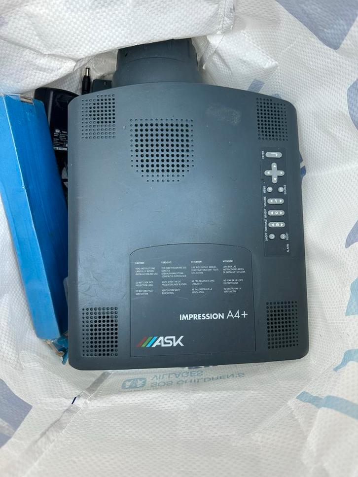 ASK Impression A4 Projector - Getest en Werkend!, Audio, Tv en Foto, Diaprojectors, Gebruikt, Ophalen of Verzenden
