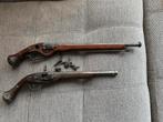 Twee keer decoratie musket pistool, Ophalen of Verzenden