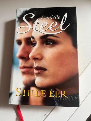 Daniëlle Steel - Stille eer beschikbaar voor biedingen