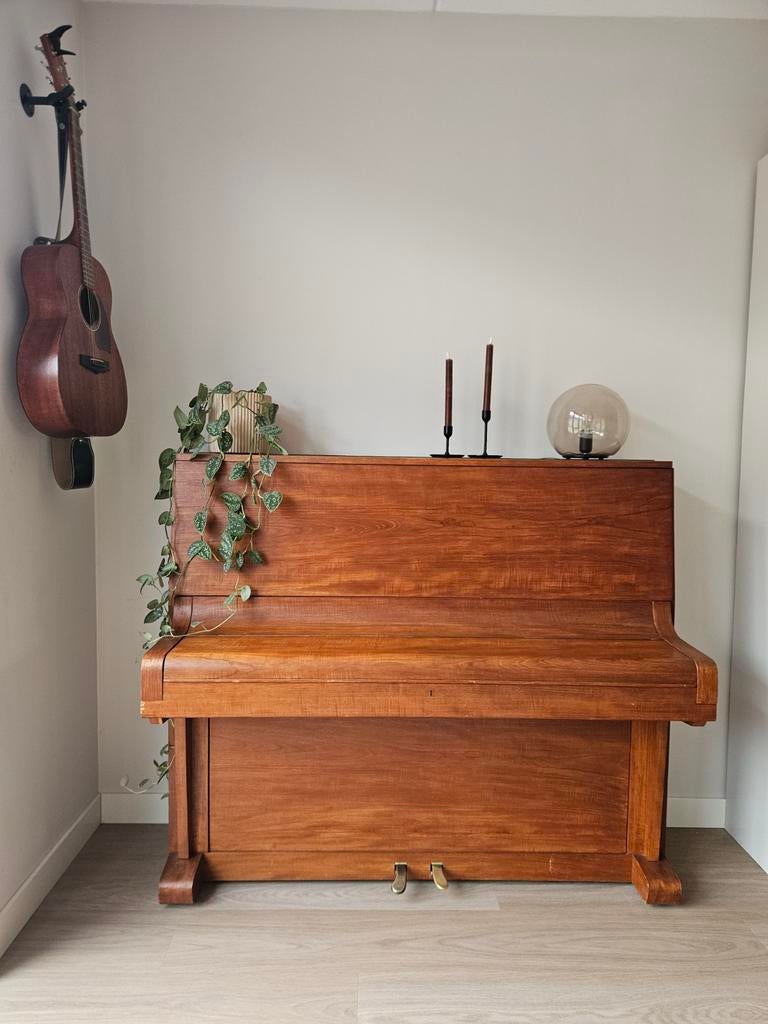 Houten Perzina piano, Muziek en Instrumenten, Piano's, Ophalen, Gebruikt