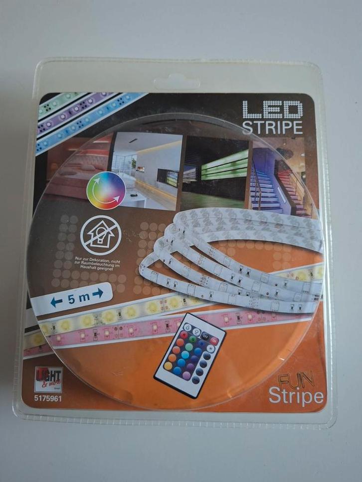 LED Strip 5 Meter - Sfeerverlichting, Huis en Inrichting, Lampen | Losse lampen, Nieuw, Led-lamp, Minder dan 30 watt, Overige fittingen