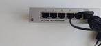 ZYXEL switch, Computers en Software, Netwerk switches, Ophalen of Verzenden, Zo goed als nieuw