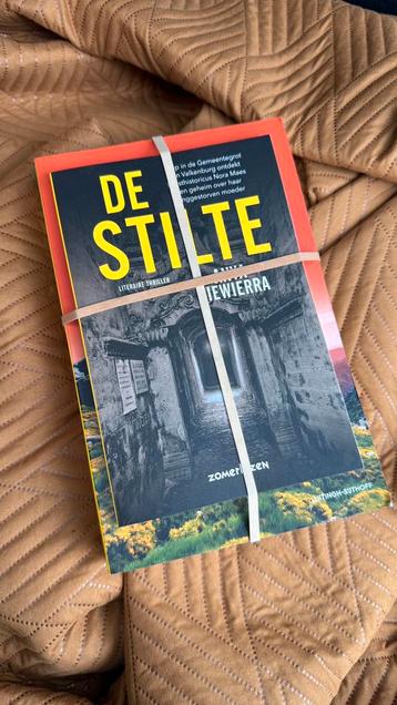 Het Bloemen Meisje-Anya Niewierra..Thriller. beschikbaar voor biedingen