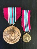 VN UN MEDAILLE UNDOF GOLANHOOGTE MET MINIATUUR, Ophalen of Verzenden, Landmacht, Nederland, Lintje, Medaille of Wings
