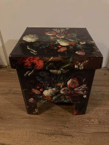 Dutch Design Brand Krukje beschikbaar voor biedingen