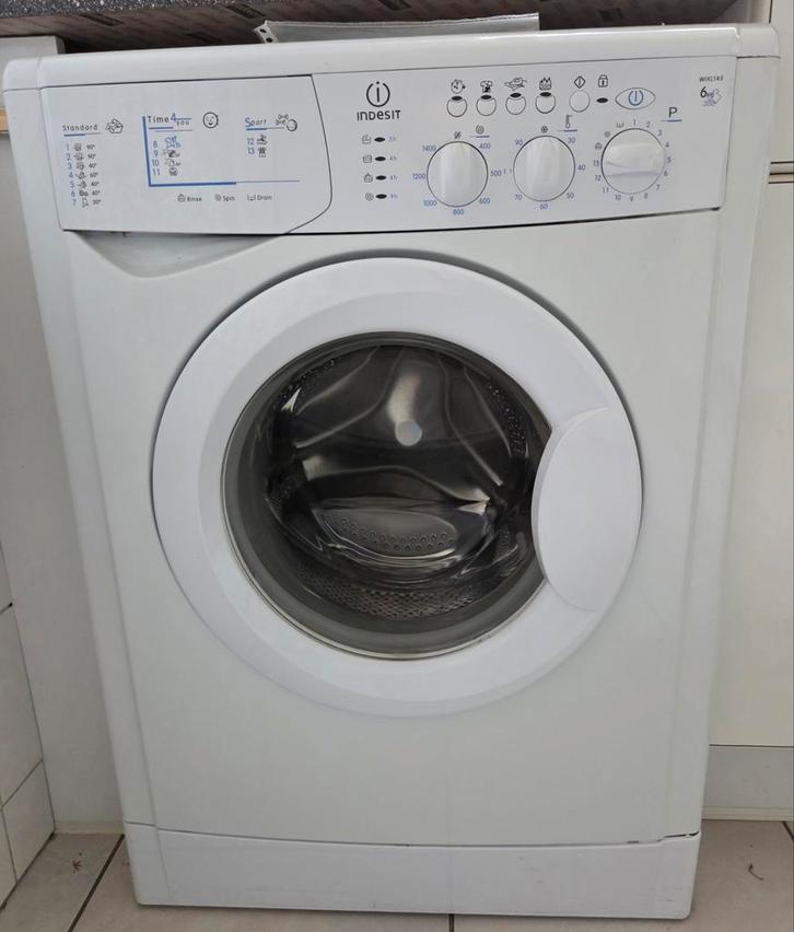 Indesit WIXL145 Wasmachine - 6kg, Witgoed en Apparatuur, Wasmachines, Gebruikt, Voorlader, 4 tot 6 kg, 85 tot 90 cm, 1200 tot 1600 toeren