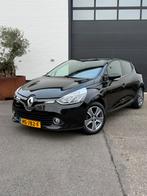 Renault Clio 0.9 TCE 66KW 5-DRS 2016 Zwart, Auto's, Voorwielaandrijving, Stof, 40 €/maand, Zwart