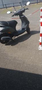 Zip2000 4T injectie. Ruilen zip2000 geel kenteken. 4 t of 2t, Fietsen en Brommers, Scooters | Piaggio, Ophalen, Gebruikt, Zip