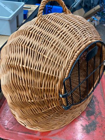 Katten reis mandje beschikbaar voor biedingen