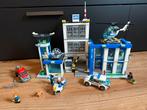 Lego City politiebureau met voertuigen 60047, Kinderen en Baby's, Speelgoed | Duplo en Lego, Ophalen of Verzenden, Zo goed als nieuw