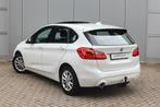 BMW 2 Serie Active Tourer 218i Executive Automaat / Panorama, Auto's, 12 maanden, Stof, Euro 6, Wit