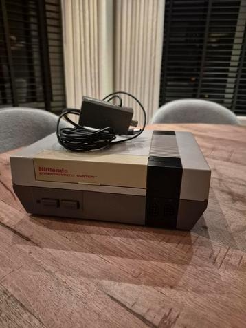 Nintendo Nes console werkend beschikbaar voor biedingen