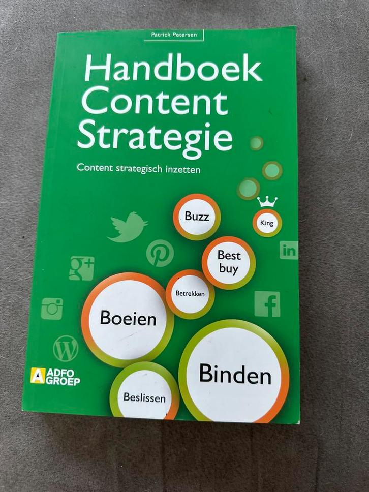 Handboek Content Strategie - Patrick Petersen, Boeken, Economie, Management en Marketing, Zo goed als nieuw, Economie en Marketing