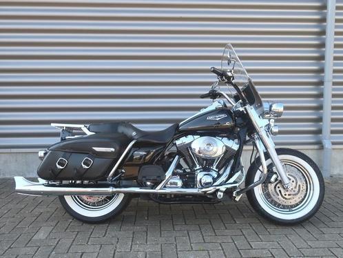 Harley-Davidson FLHRC Road King Classic 1450 Voor schade, Motoren, Motoren | Harley-Davidson, Bedrijf, Toermotor