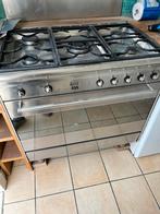 Smeg Fornuis - 5 Pits Gasfornuis met gas oven en afzuigkap, Witgoed en Apparatuur, Ophalen, Gebruikt, 60 cm of meer, Gas