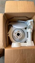 Pomp toilet boot, Ophalen, Kombuis en Sanitair