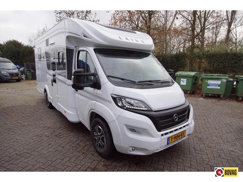 Laika Kosmo Emblema 512 e T9 automaat, queensbed, nieuw, Caravans en Kamperen, Campers, Bedrijf, Half-integraal, tot en met 4