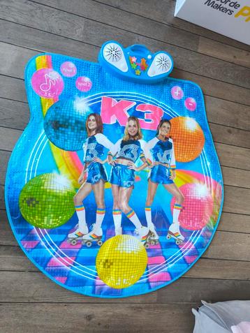 K3 dansmat is nog als nieuw  beschikbaar voor biedingen