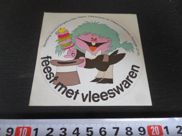 sticker strip feest met vleeswaren vlees meisje goochelen, Verzamelen, Stickers, Zo goed als nieuw, Bedrijf of Vereniging, Ophalen