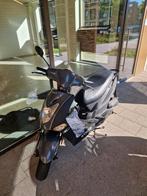 Kymco Agility 25km blauw kenteken, Fietsen en Brommers, Scooters | Kymco, Ophalen, Gebruikt, Maximaal 25 km/u, Agility