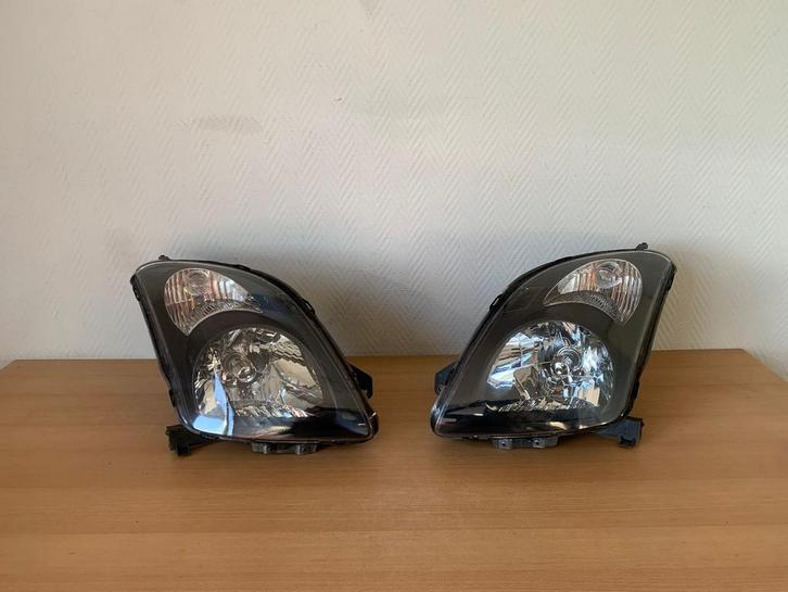 koplamp set suzuki swift III 2005 tot 2010 zwart binnenwerk, Auto-onderdelen, Verlichting, Suzuki, Gebruikt, Ophalen of Verzenden
