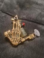 Workhouse tattoo machine, Ophalen, Gereedschap of Toebehoren