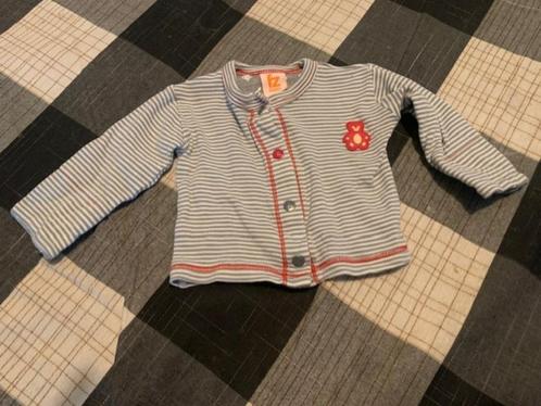 Groen/witte vestje Frendz. Maat 50, Kinderen en Baby's, Babykleding | Maat 50, Zo goed als nieuw, Meisje, Truitje of Vestje, Ophalen of Verzenden
