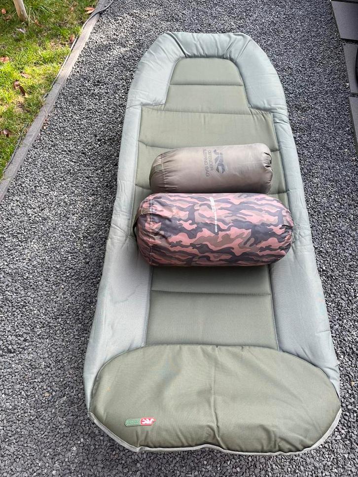 JRC Defender Stretcher, Sleeping Bag, JRC Rova Cover, Watersport en Boten, Hengelsport | Karpervissen, Zo goed als nieuw, Overige typen